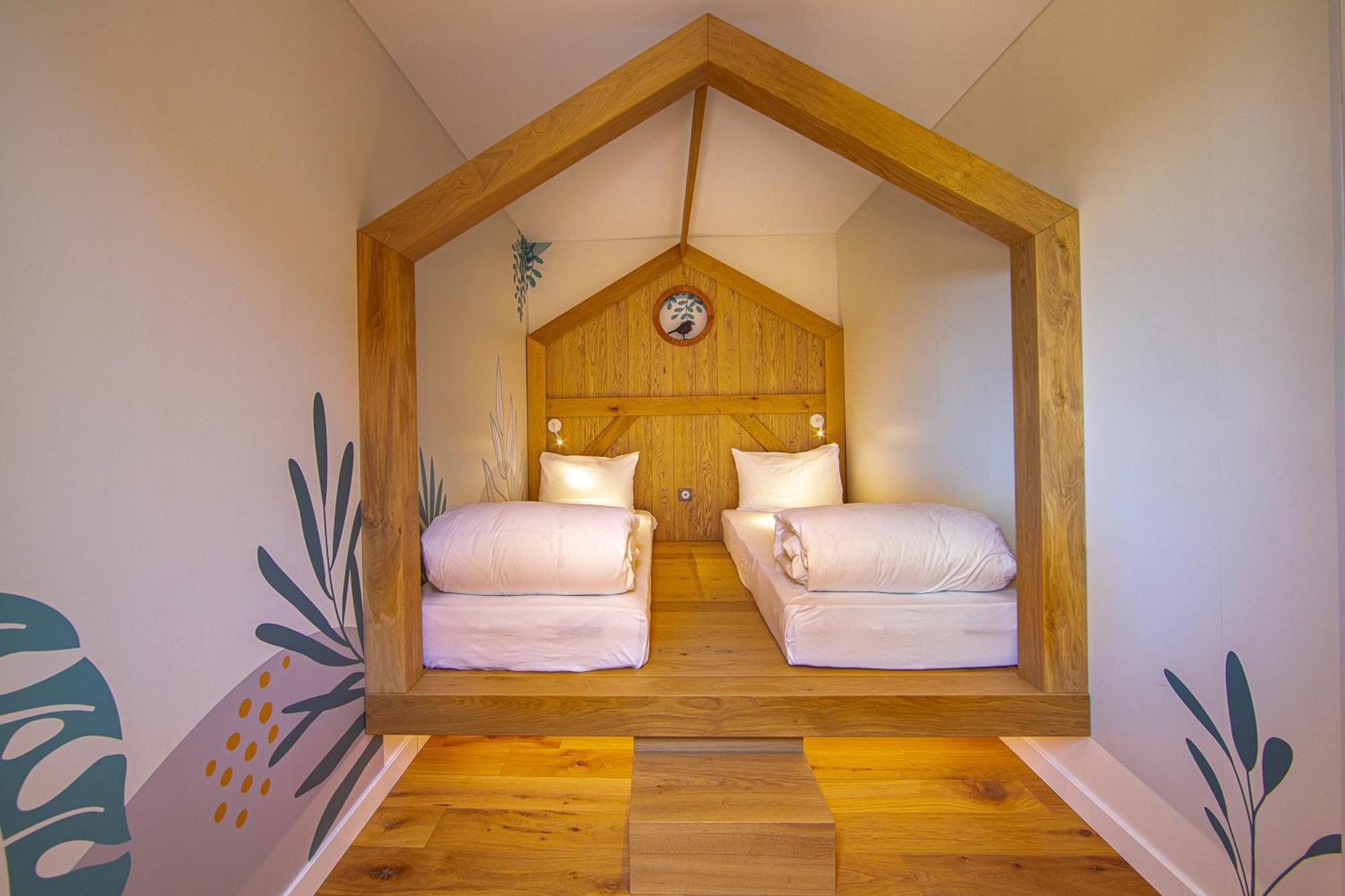 Hotel Ecolodgee Chasseneuil-du-Poitou Kültér fotó