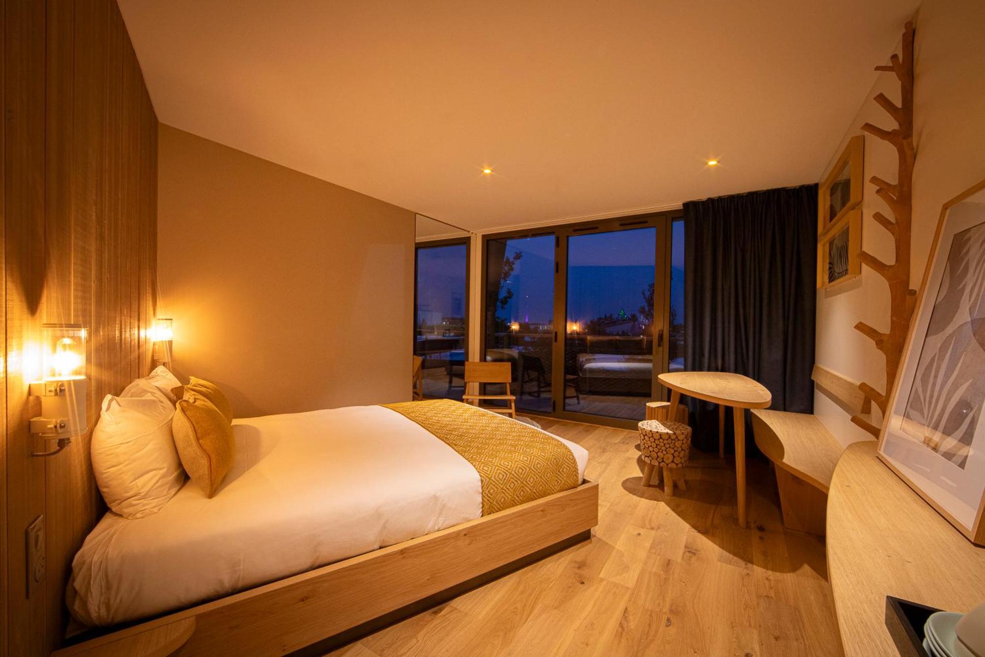 Hotel Ecolodgee Chasseneuil-du-Poitou Kültér fotó